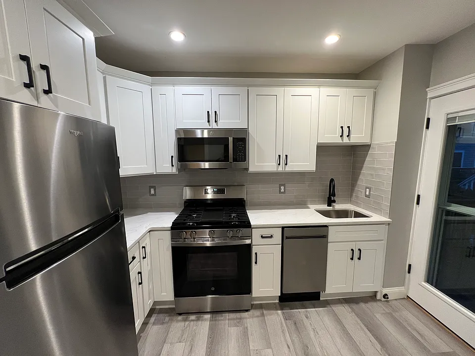 4 Payson Pl #1