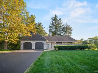 2425 Maple Ave, Downers Grove, IL 60515