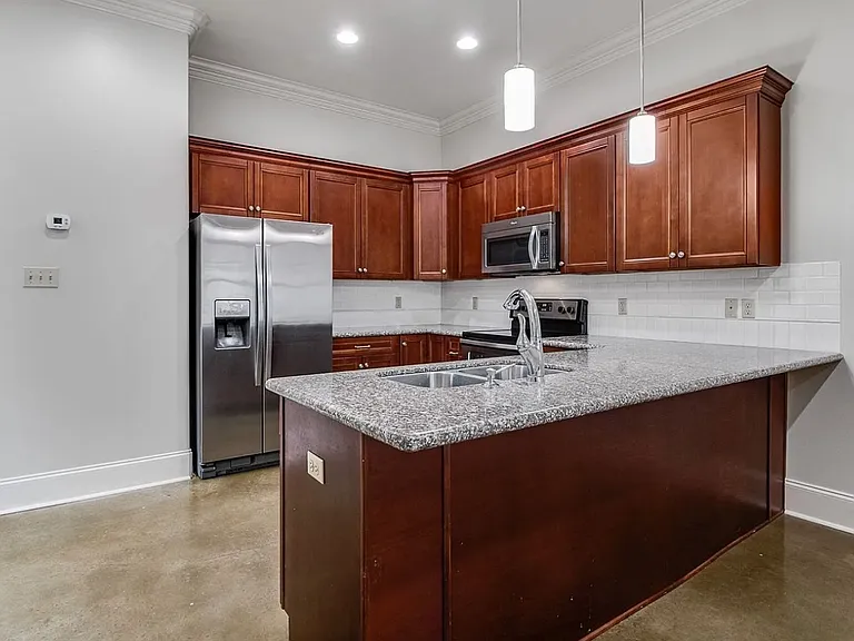 130 Brightwood Dr — Photo 5