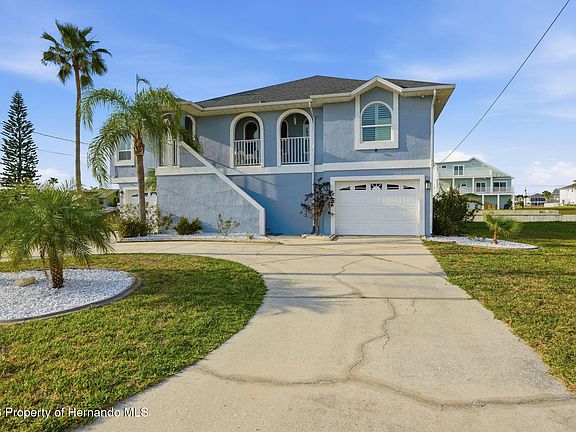 5th image of 3511 Triggerfish Dr