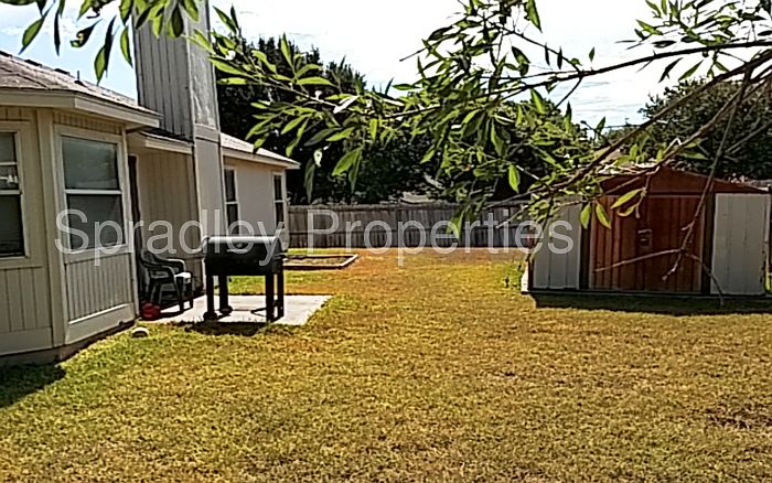 2nd image of 917 Silver Stone Dr