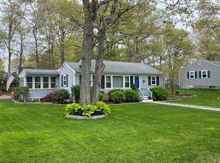 2 Naushon Rd, Mashpee, MA 02649