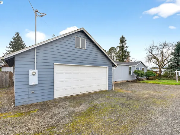 110 S Harrison St, Newberg, OR 97132