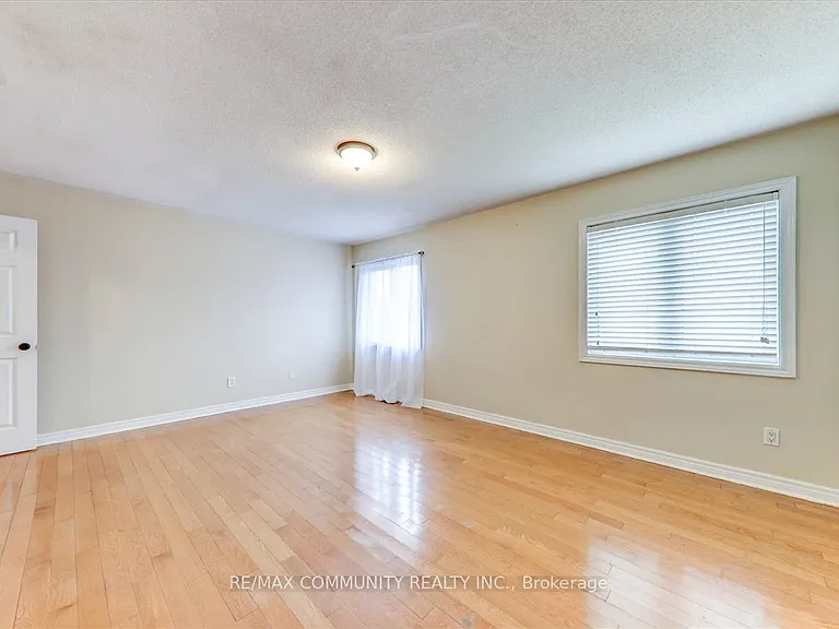 86 Grosbeak Cres — Photo 18