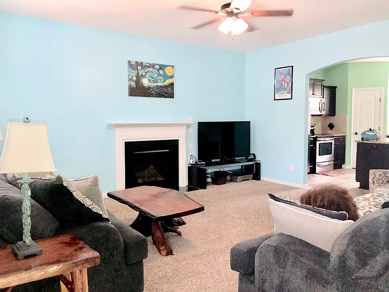 452 Prairie Ln — Photo 4