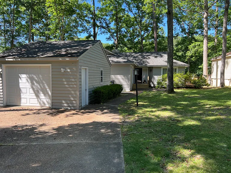 3102 Three Bridges Rd — Photo 1
