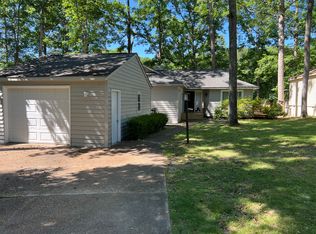 3102 Three Bridges Rd, Midlothian, VA 23112