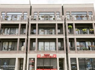 1428 W Irving Park Rd APT 3, Chicago, IL 60613