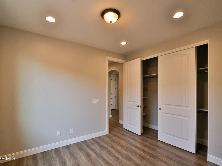 7037 N Robin Nest Ct — Photo 16