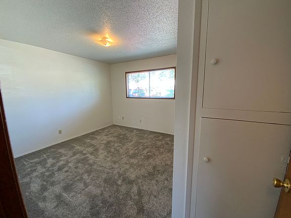 5th image of 1412-1440 SE Oak St #1412-3
