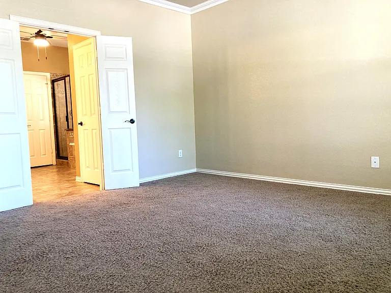 630 Waterview Dr — Photo 7