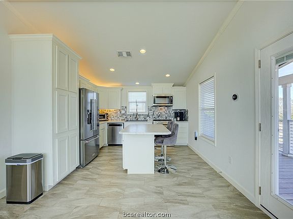 5th image of 3039 County Road 205