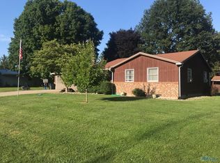 505 Walnut Ln, Pioneer, OH 43554