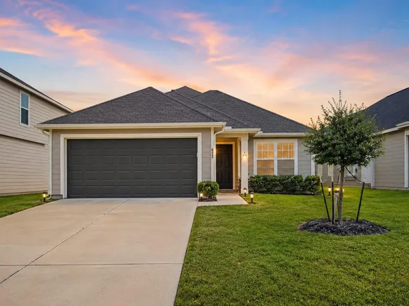 922 Luke Darrell Dr, Rosharon, TX 77583