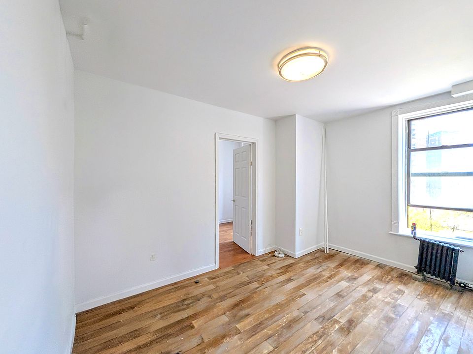 1st image of 403 E 8th St APT 14