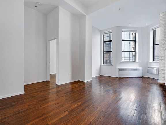 3rd image of 215 W 84th St APT 318