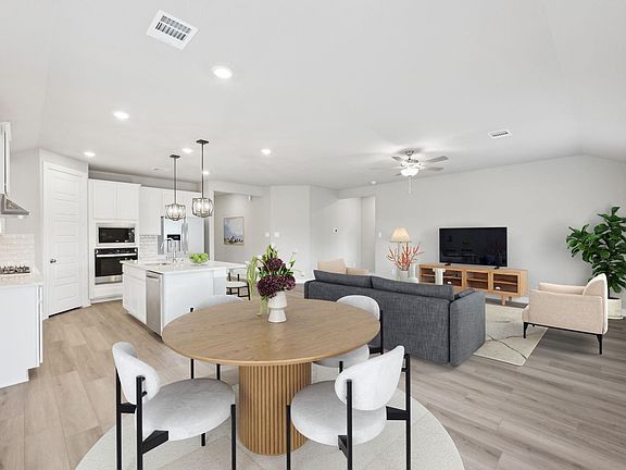 5th image of 2814 Clapbread Ln