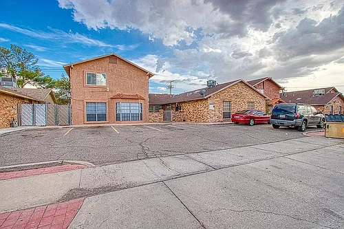 10512 Ashwood Dr #A Photo 1