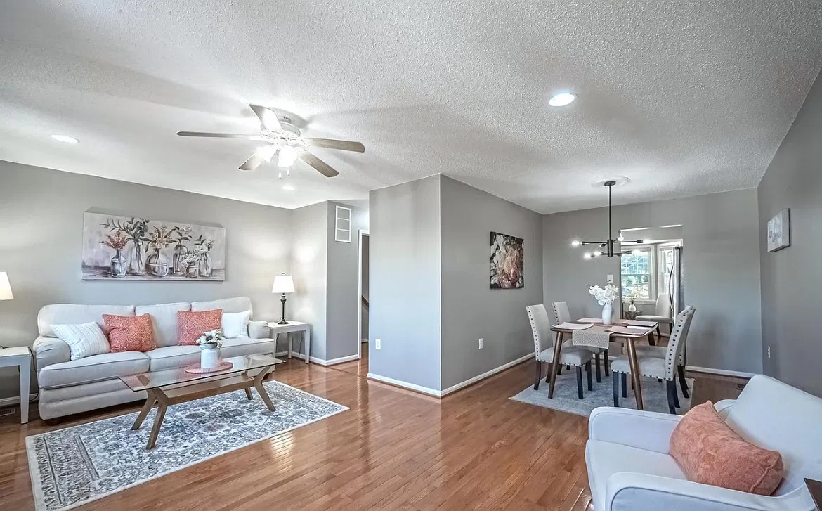 4714 Kandel Ct — Photo 1