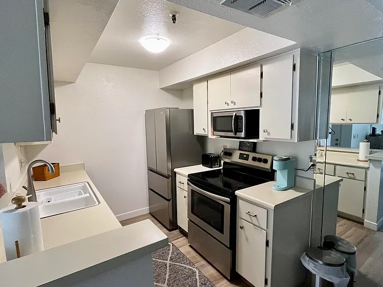 4554 E Paradise Village Pkwy N #102 — Photo 4