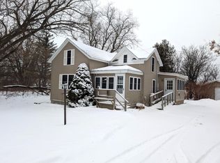 110 Moloney St, Cheboygan, MI 49721