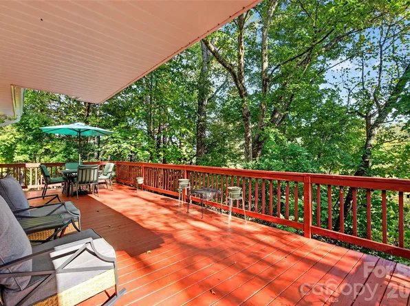 337 & 345 Avery Creek Rd, Arden, NC 28704