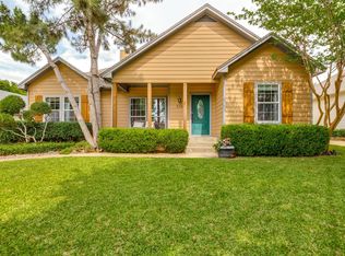 514 N 1st St, Midlothian, TX 76065