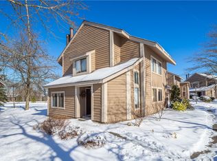 1113 Veech Ln, Hidden Valley, PA 15502