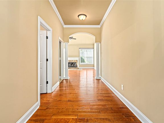 5th image of 1325 Tulip Ct