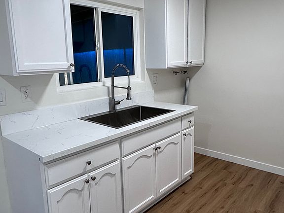 4th image of 3626 E 58th St #A