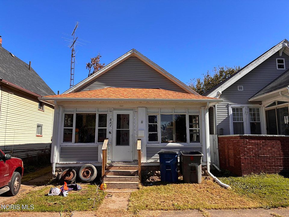 2nd image of 847 Clark St