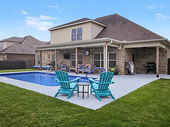 2nd image of 106 Quiet Creek Dr