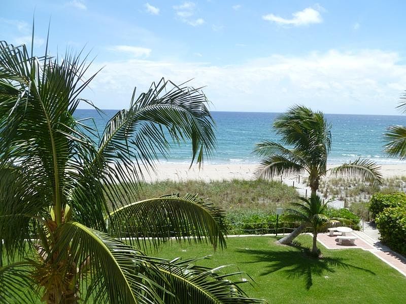 Ambassador Hotel #307 - View from LR