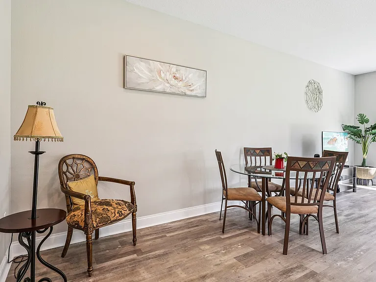 1108 Fox Lake Dr — Photo 20