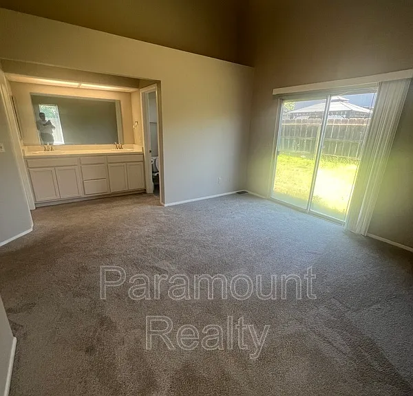 1230 Mohr Cir — Photo 15