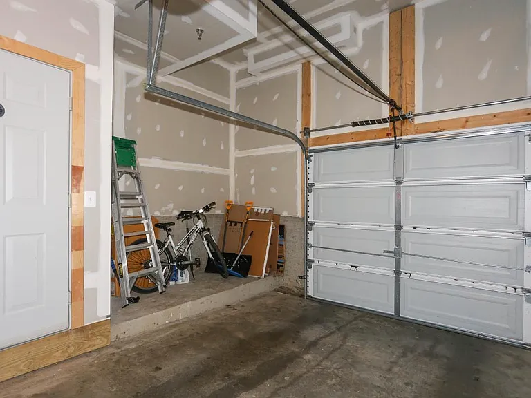 Entry level -- Garage