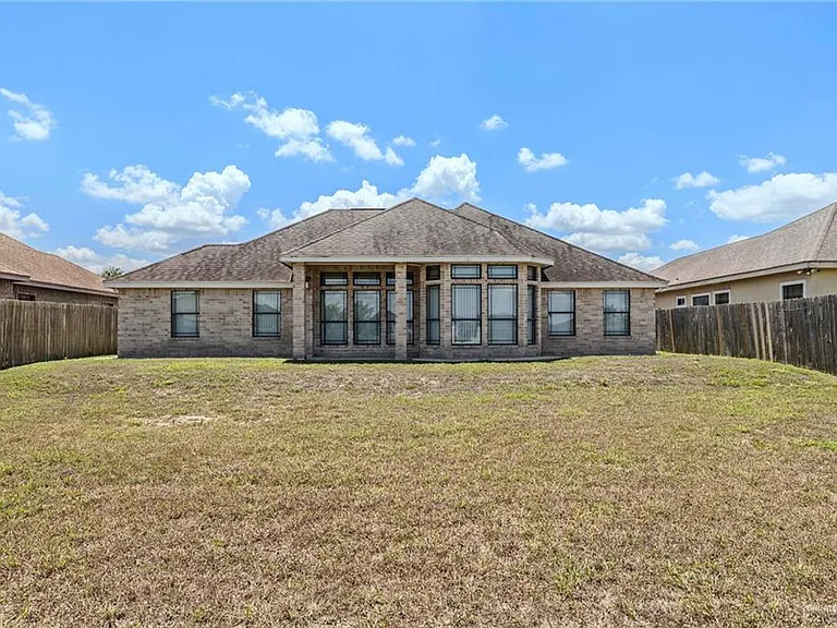 801 New Orleans Cir — Photo 19