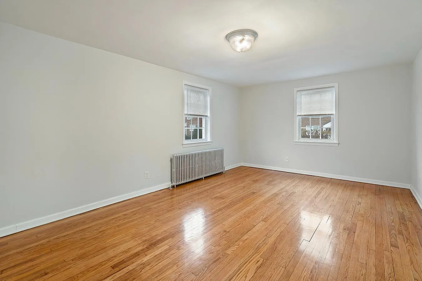 263 Bloomfield Avenue Apartments — Photo 4