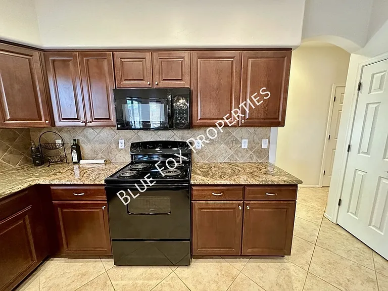 7685 E Fair Meadows Loop — Photo 4