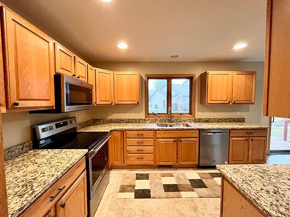 2nd image of 1903 Aspen Ct