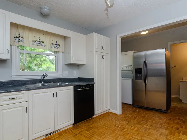 717 Sloop Pointe Ln — Photo 7