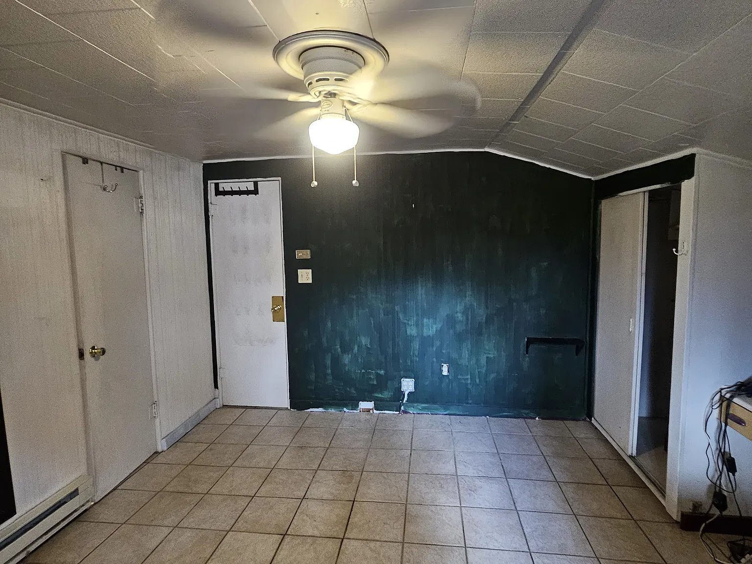 Studio, 210 sqft, $675 — Photo 2