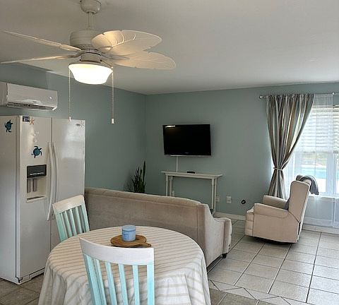 3rd image of 2116 Vizcaya Dr