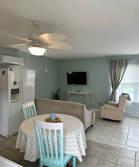 2116 Vizcaya Dr — Photo 3