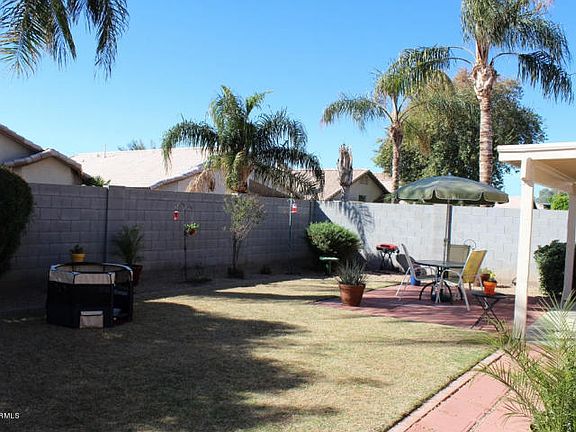5th image of 8621 W Paradise Dr