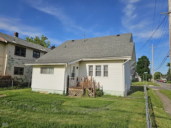 4th image of 2629 E Lynn St