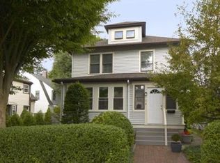 10 Hillside Rd, Watertown, MA 02472