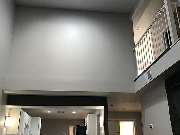 2nd image of 8121 Breeze Cove Ln