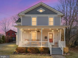 427 S King St, Leesburg, VA 20175