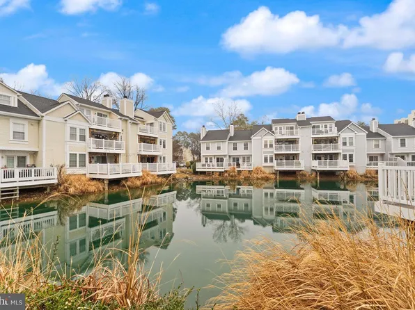 3322 Lakeside View Dr #3, Falls Church, VA 22041